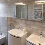 Διαμέρισμα M & A Valbandon, - B
