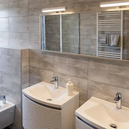 Apartmán M & A Valbandon, - B