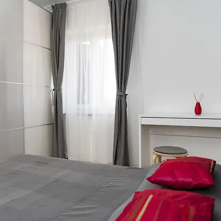 M & A Valbandon, - B Apartman Fazana