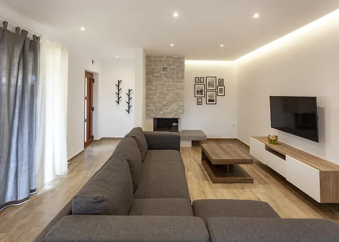 M & A Valbandon, - B Fazana