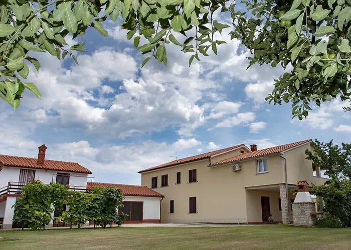 M & A Valbandon, - B Apartment