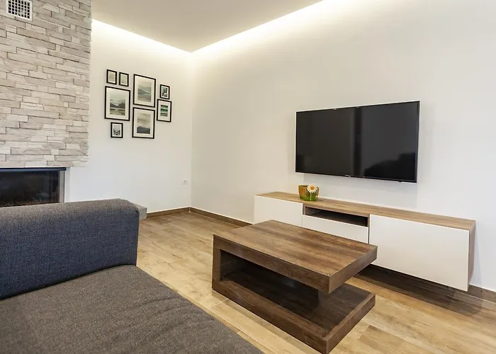 M & A Valbandon, - B Apartment *