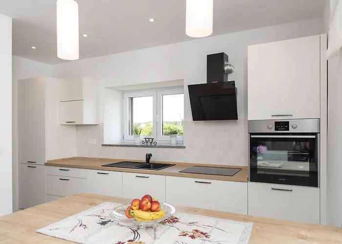 M & A Valbandon, - B Apartment *